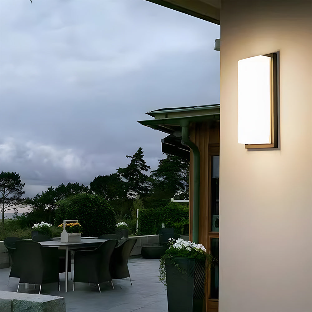 Liro | Modern Black Aluminium Outdoor Wall Light with IP65 Rating in Two Sizes for Garden and Patio