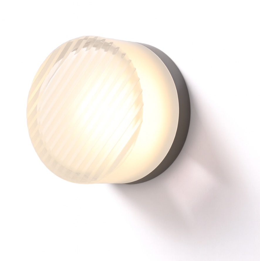 Minimalist Wall Light with Recessed Diffuser